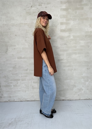 Imina tee Sorrel Horse Gestuz 